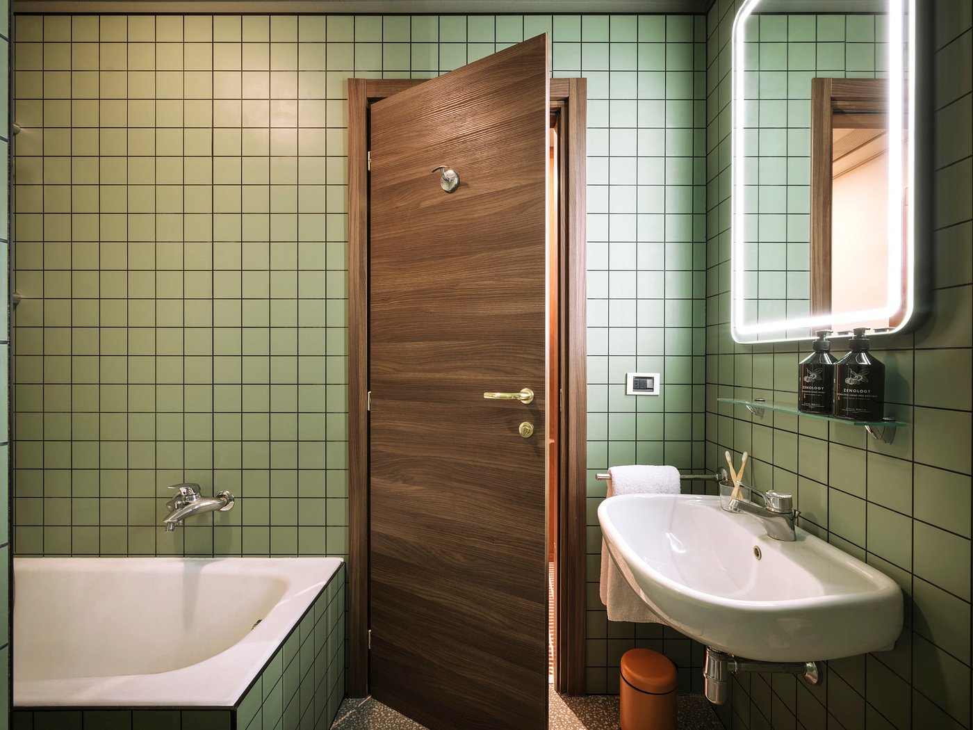hotel in milan (2)